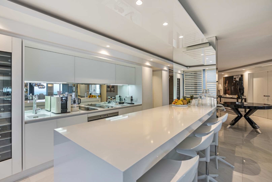 4 Bedroom Property for Sale in Clifton Western Cape